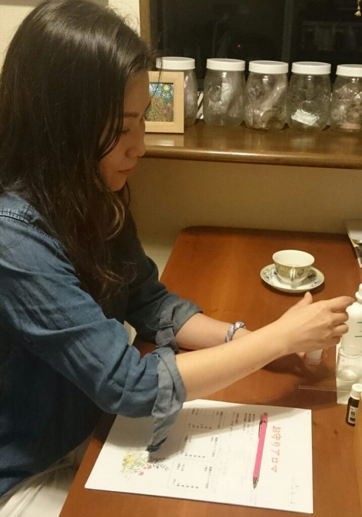 星読みセッションを受けられているお客様の様子